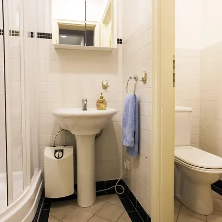 Vltava Apartment *