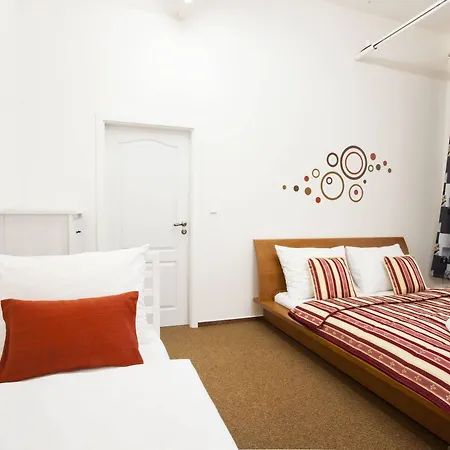 Vltava Apartment *
