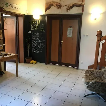 Hostel Vila Flora