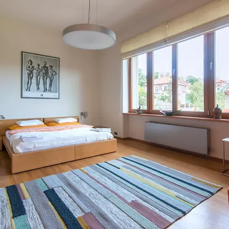 Villa Huge Luxury Villa, 6 Beds And Baths, Terraces, Double Garage