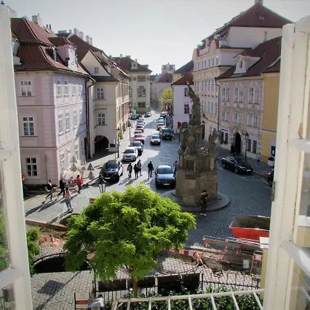 Charles Bridge Lejlighedshotel