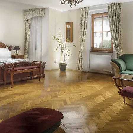Boutique Constans 4* Prága