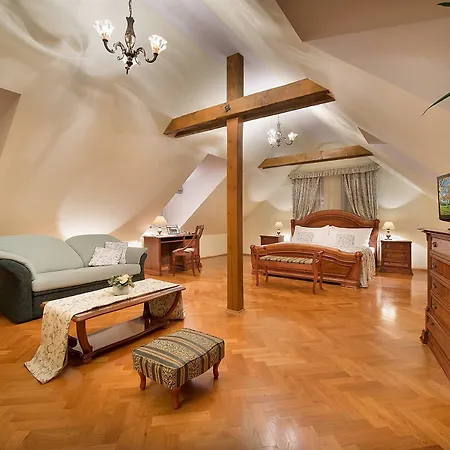 Boutique Constans 4* Prága
