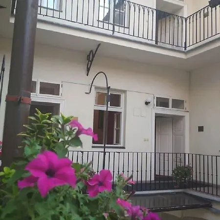 Josephine Old Town Square - Czech Leading 4* Praga