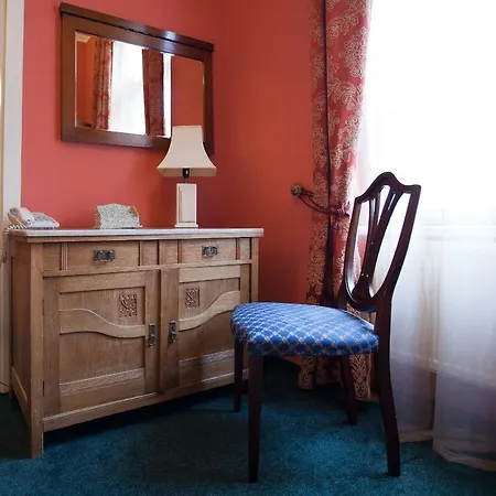 Bohemia Plaza 4*