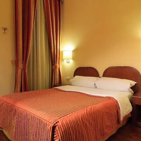 Kinsky Fountain Hotel Praga