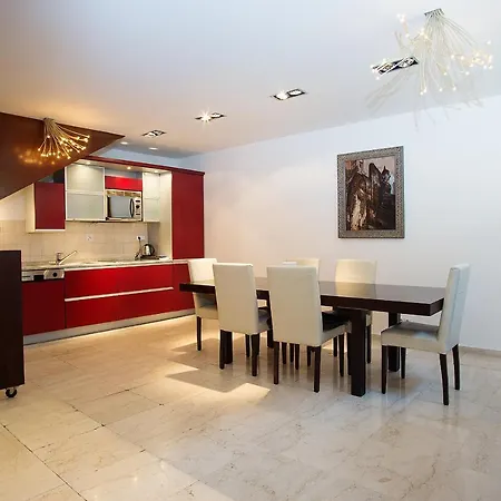 Bohemia Plaza 4*