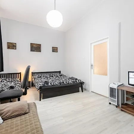 Letna Apartment
