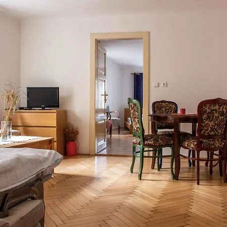 Vlasska Apartment