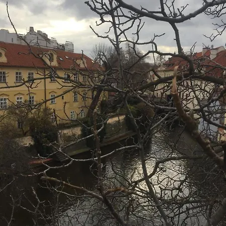 Vlasska * Prague