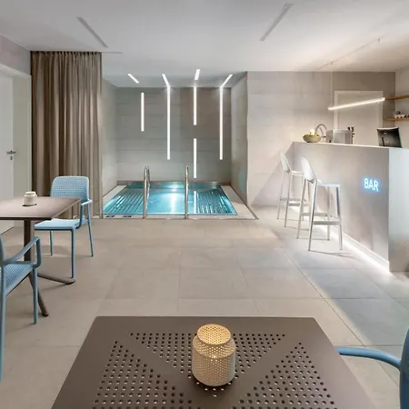 Hotel Mamaison Downtown 4*
