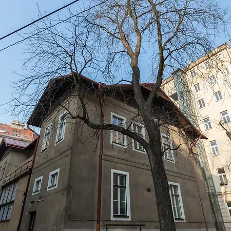 Apartment Letna *