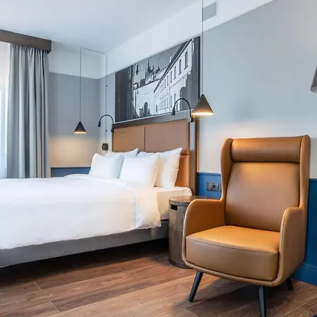 Radisson Blu 5* Prága