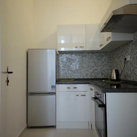 Sekaninova 52 Retro Flat *