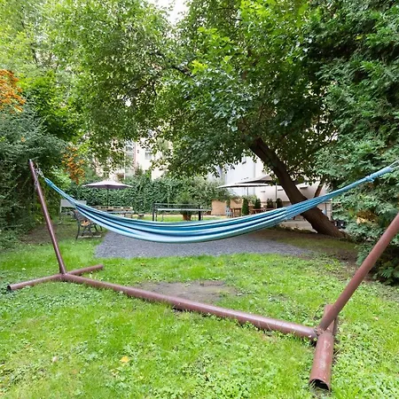 Vandrerhjem Dakura *