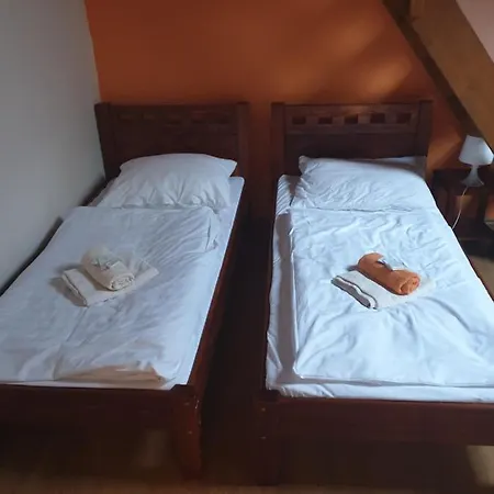 Pod Vinořským Zámkem Penzion *