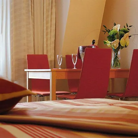 Ea Julis Hotel 4*