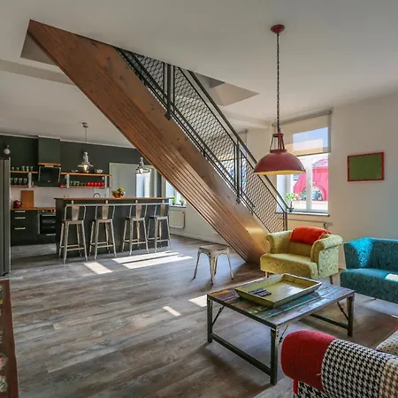 Apartment Royal Loft Jeseniova For Families And Groups