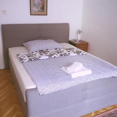 Apartamento Anna Vysehrad *