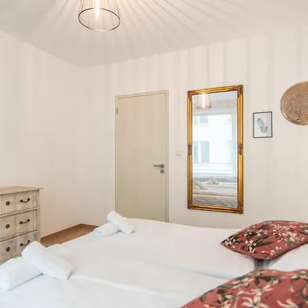 Apartament With Balcony Praga