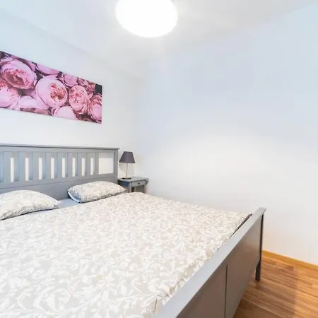 Pink House Apartment Prague