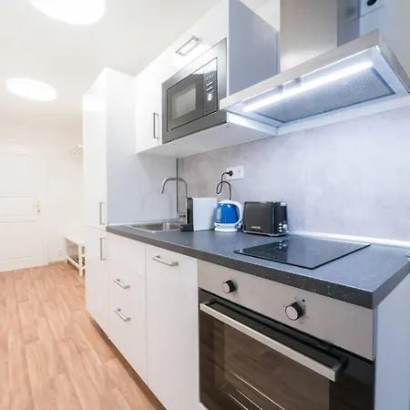 Pink House Apartment *