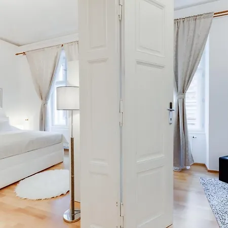 Wenceslas Square Royal Apartment *