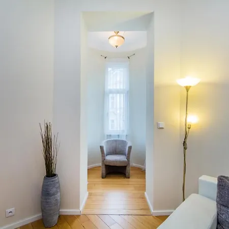 Apartment Visit In