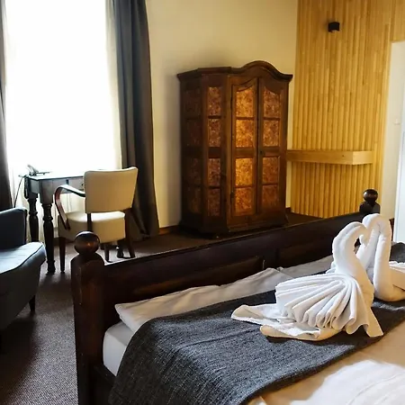 U Krize Hotel