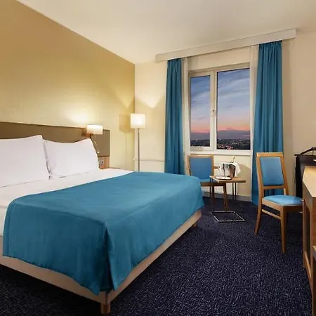 By Ihg 4* Prague