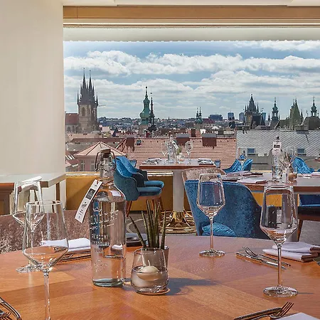 Fairmont Golden Szálloda 5*