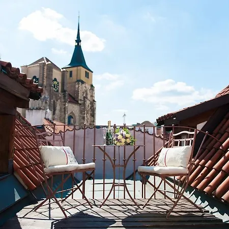 Chateau 9 By Adrez * Praha