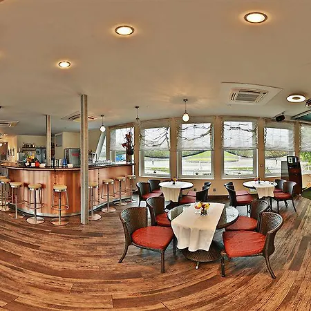 Hotel en barco Rohan Boat Praga