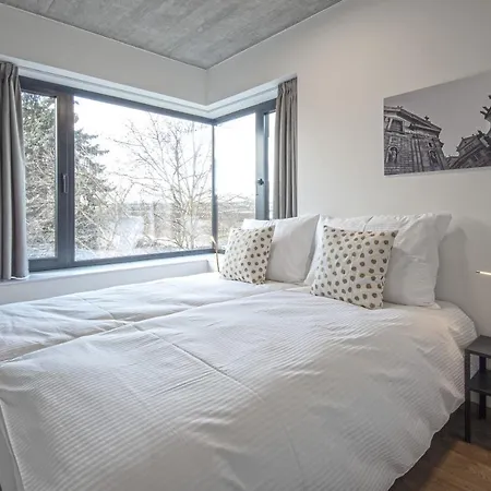 7 Ruzyne Apartment