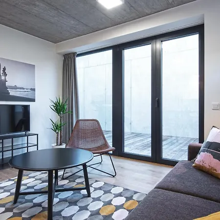 7 Ruzyne Apartment Prague