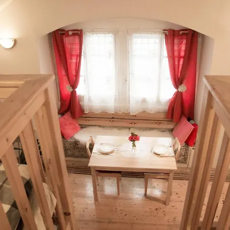 Apartment Loretanska Prague