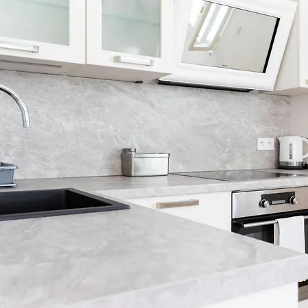 Apartment Friendly In Prague