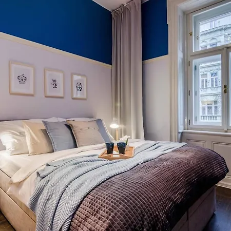 Apartment Charming By Michal&friends Prague