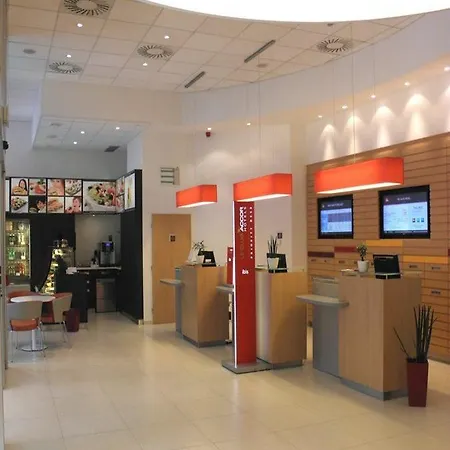 宜必思普拉哈文策斯劳斯广场酒店