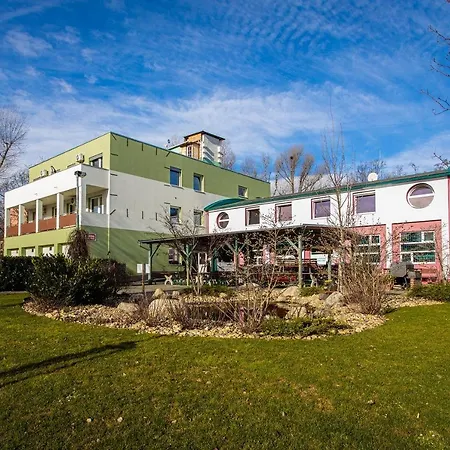 Hotel Skolicka 2*