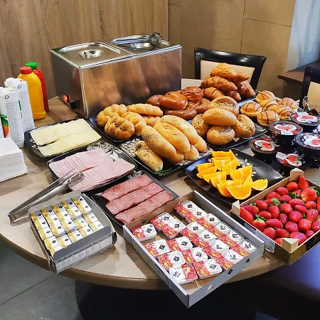 Sun-house Pension&restaurant -parkingfree- Hotell 3*