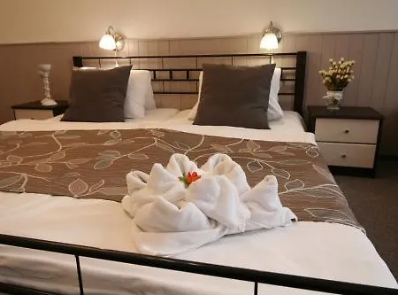 Hotel Anette 3*