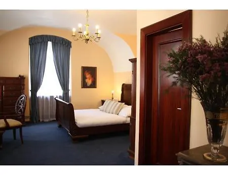 Otel Golden Age