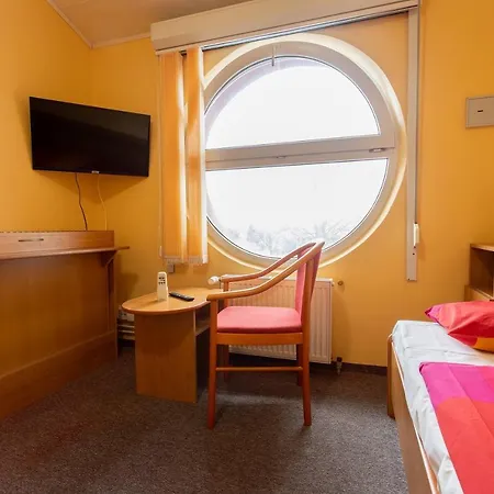 Hotel Skolicka 2*