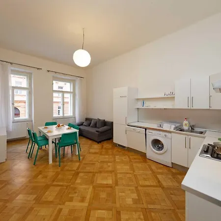 Manesova 4 Apartment *