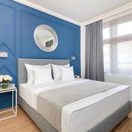 Eight Secrets Boutique By Dwellfort Prague