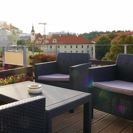Agnes - Prague