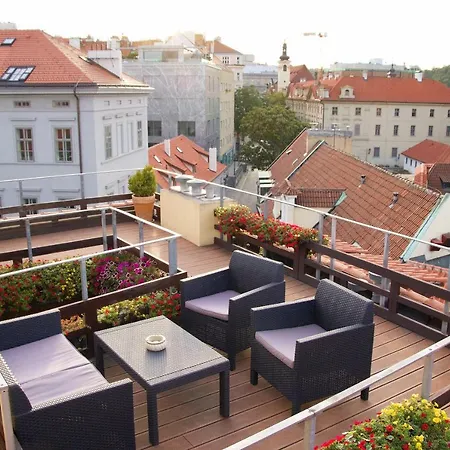 Agnes - * Prague