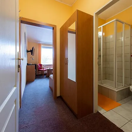 Skolicka 2* Prague