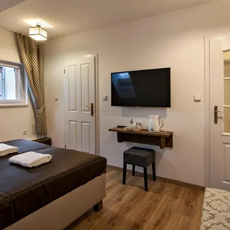 Corto Old Town Hotel